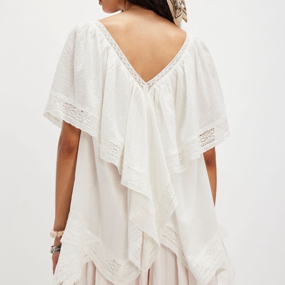 Free People Bailey Cape Top NWOT - Picture 2 of 5